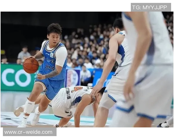 状态回暖！三分球命中率高达587投3中贡献23分2篮板9助攻1抢断1盖帽